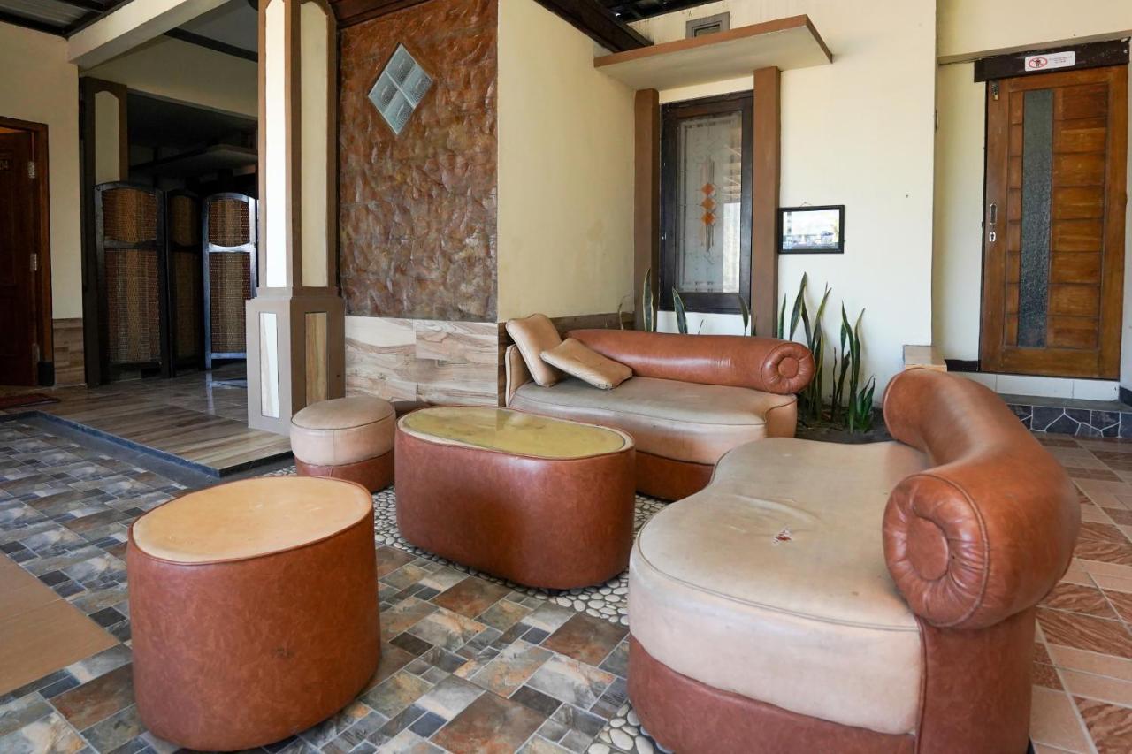 Oyo 1087 Homestay Potato House Bromo Exteriör bild