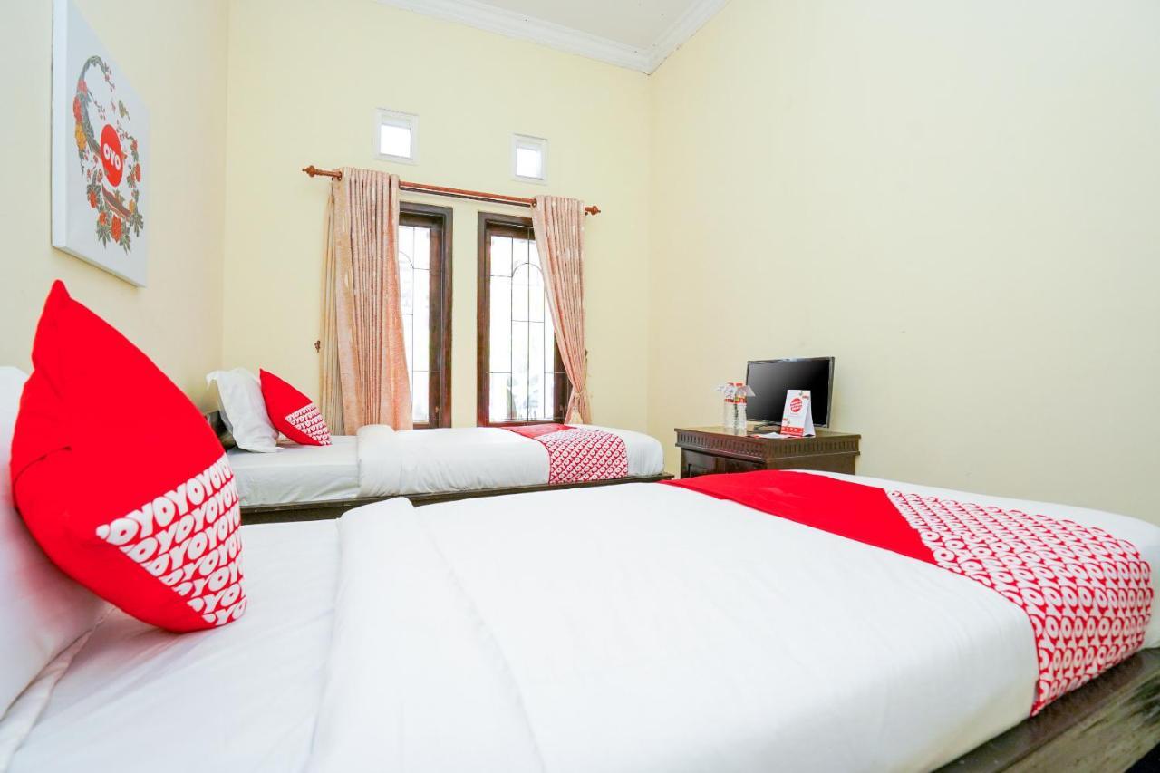 Oyo 1087 Homestay Potato House Bromo Exteriör bild